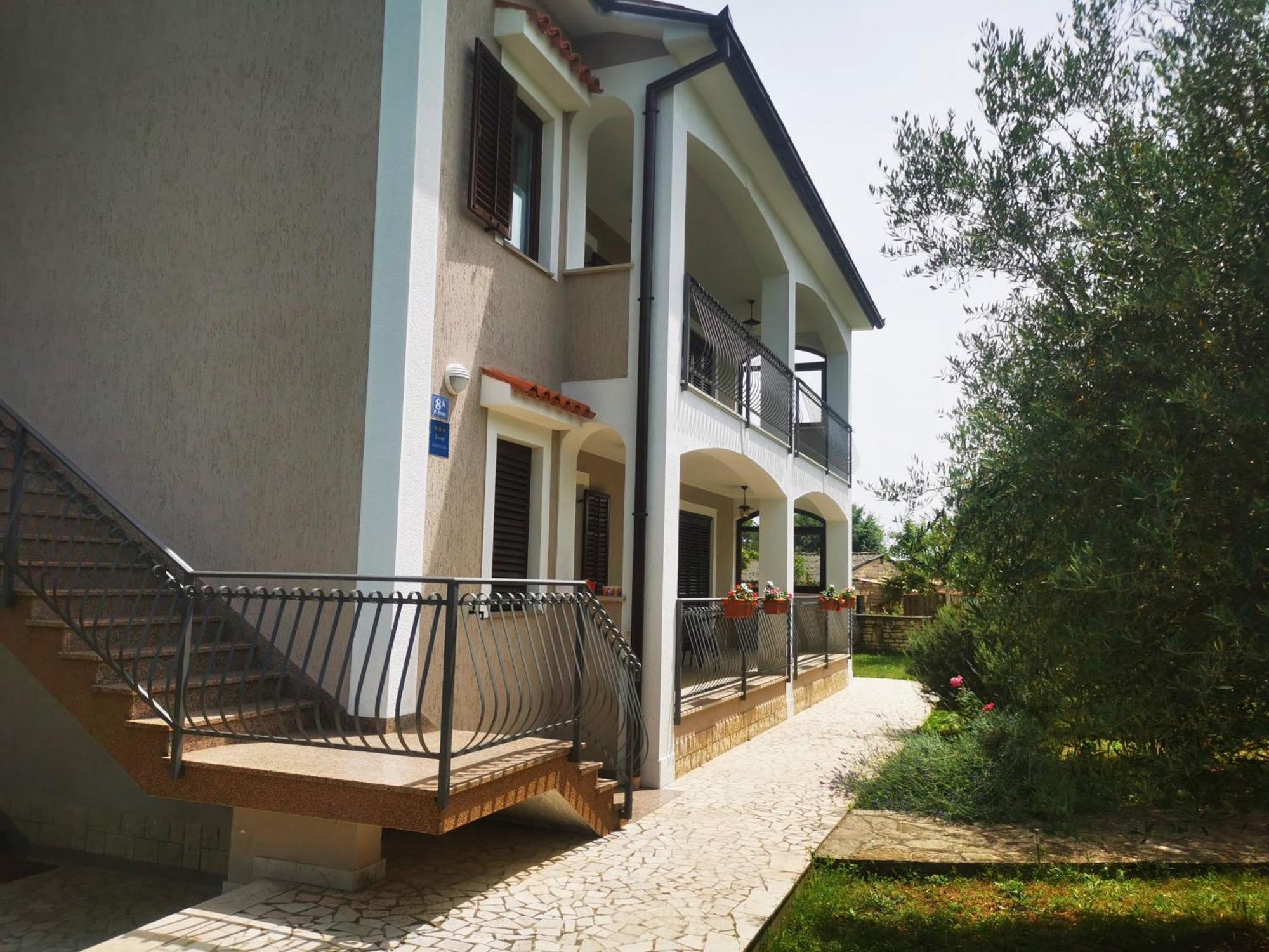 Garden Apartment Maria Vrsar Exteriér fotografie