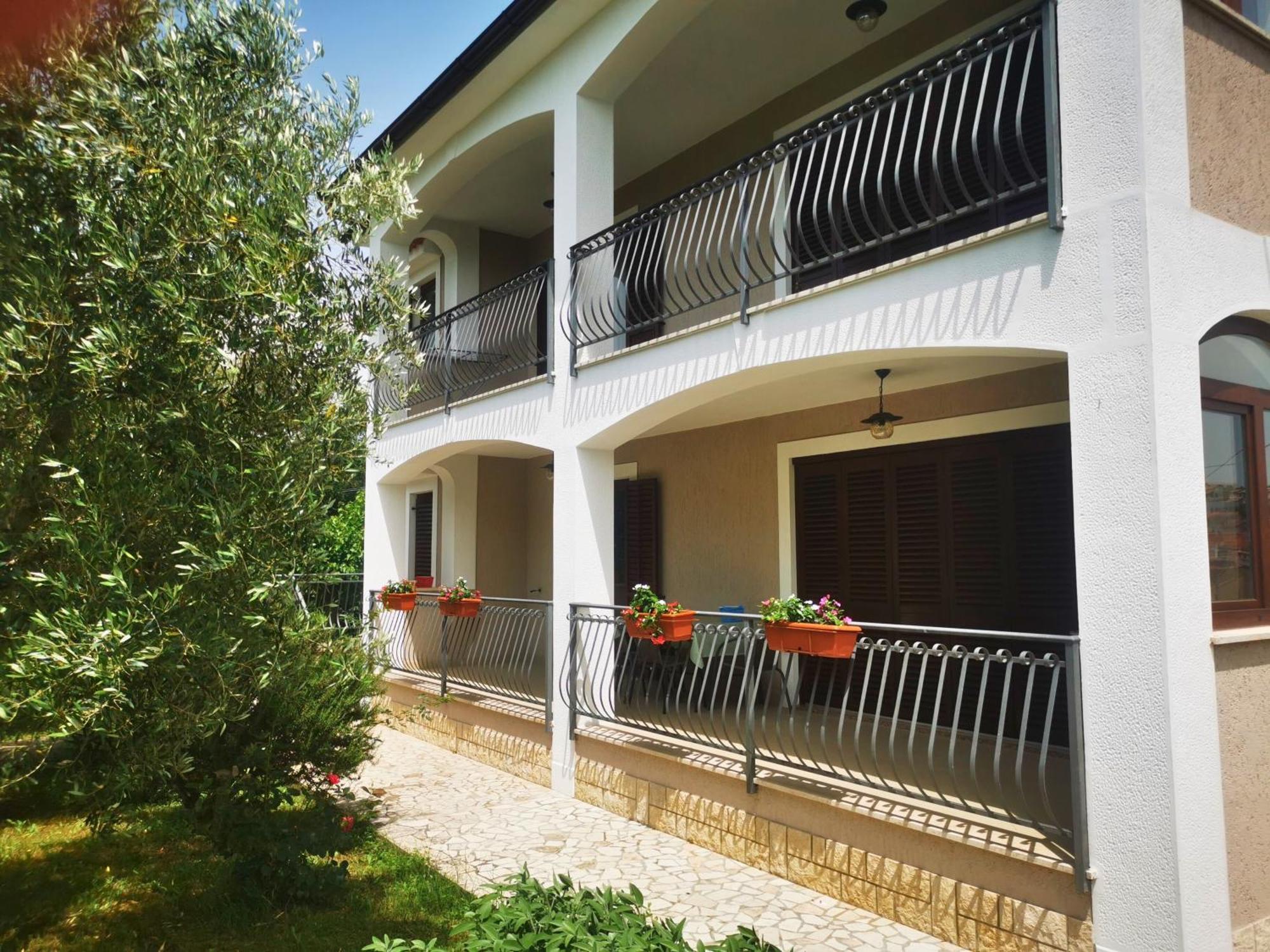 Garden Apartment Maria Vrsar Exteriér fotografie