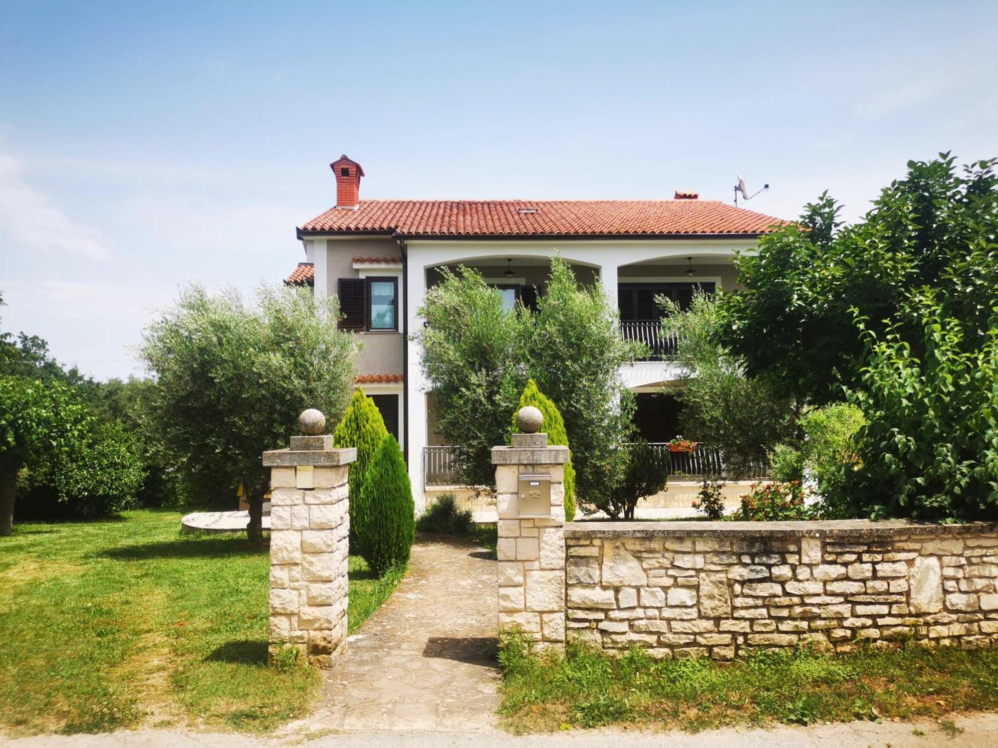 Garden Apartment Maria Vrsar Exteriér fotografie