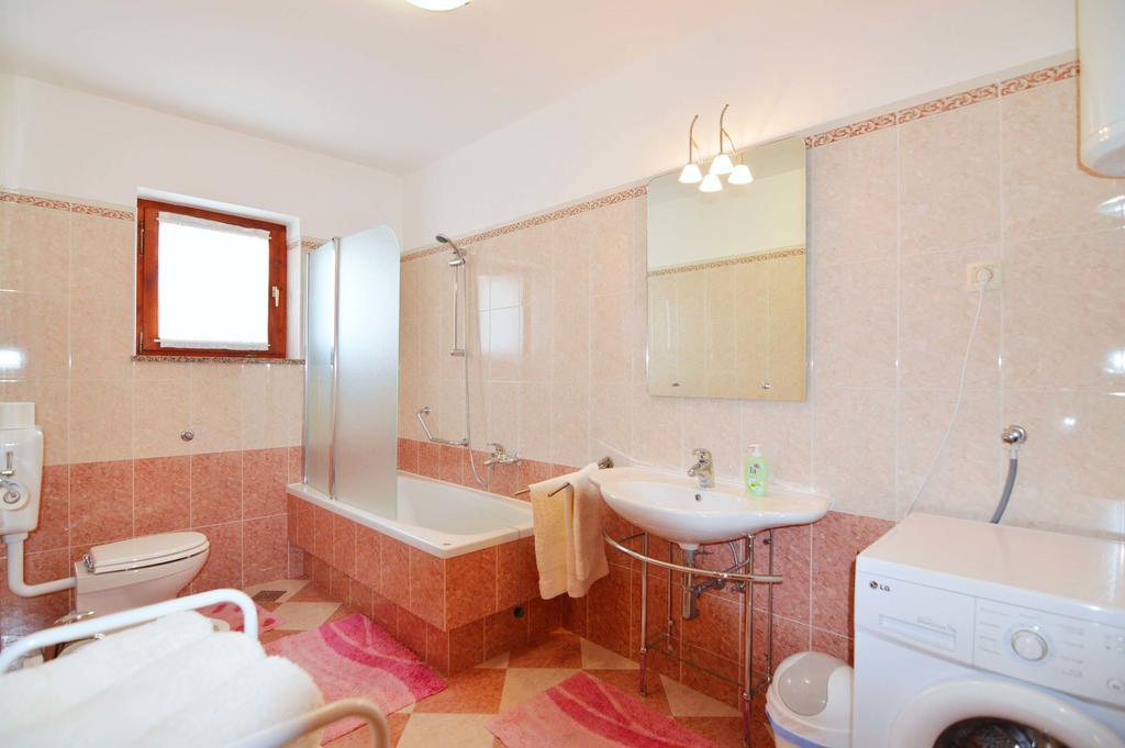Garden Apartment Maria Vrsar Exteriér fotografie